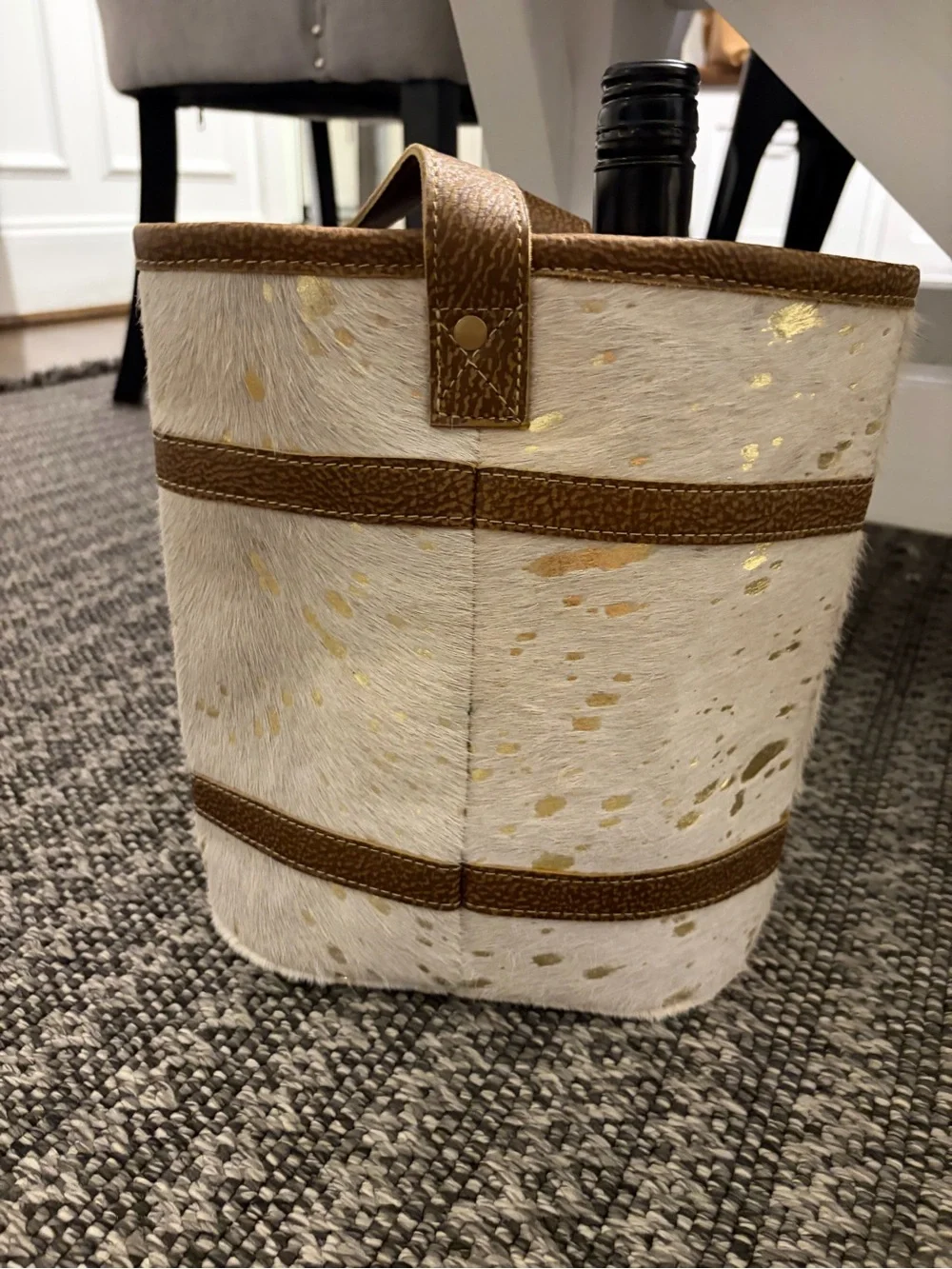 Leather-Trim White & Gold Speckled Wine “Myra Bag”
